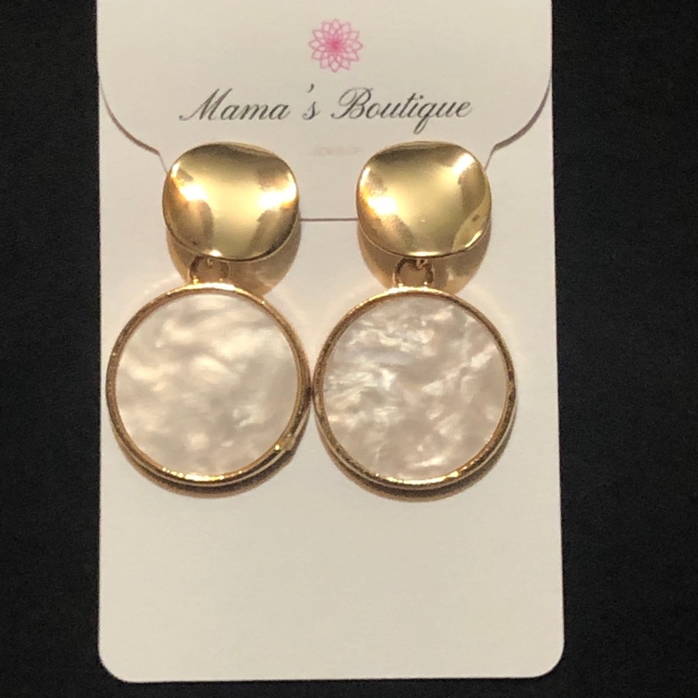 Sale! Dangle gold earrings